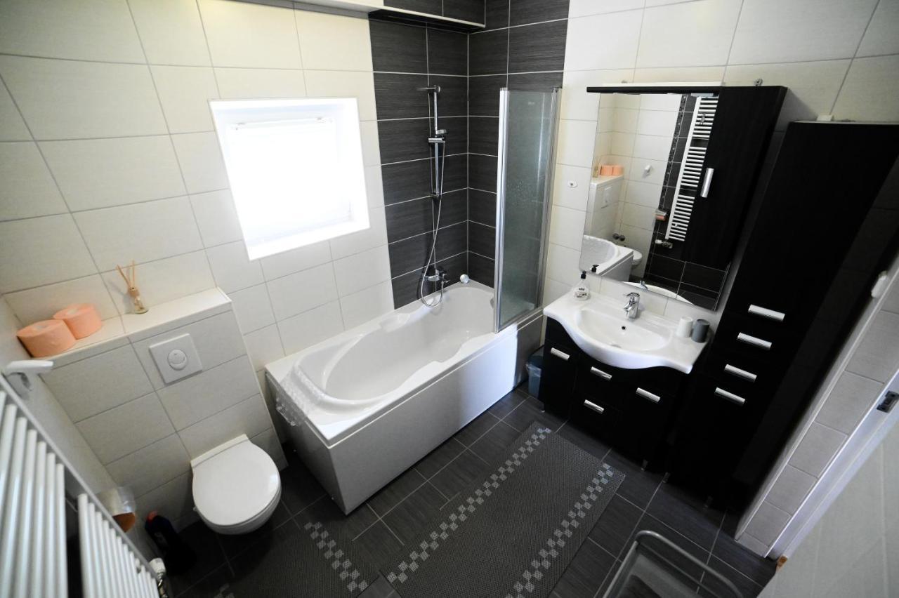 Apartman Ema Velika Gorica Exterior photo