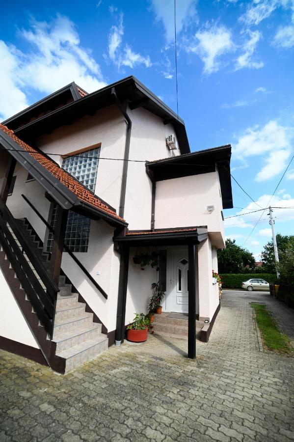 Apartman Ema Velika Gorica Exterior photo
